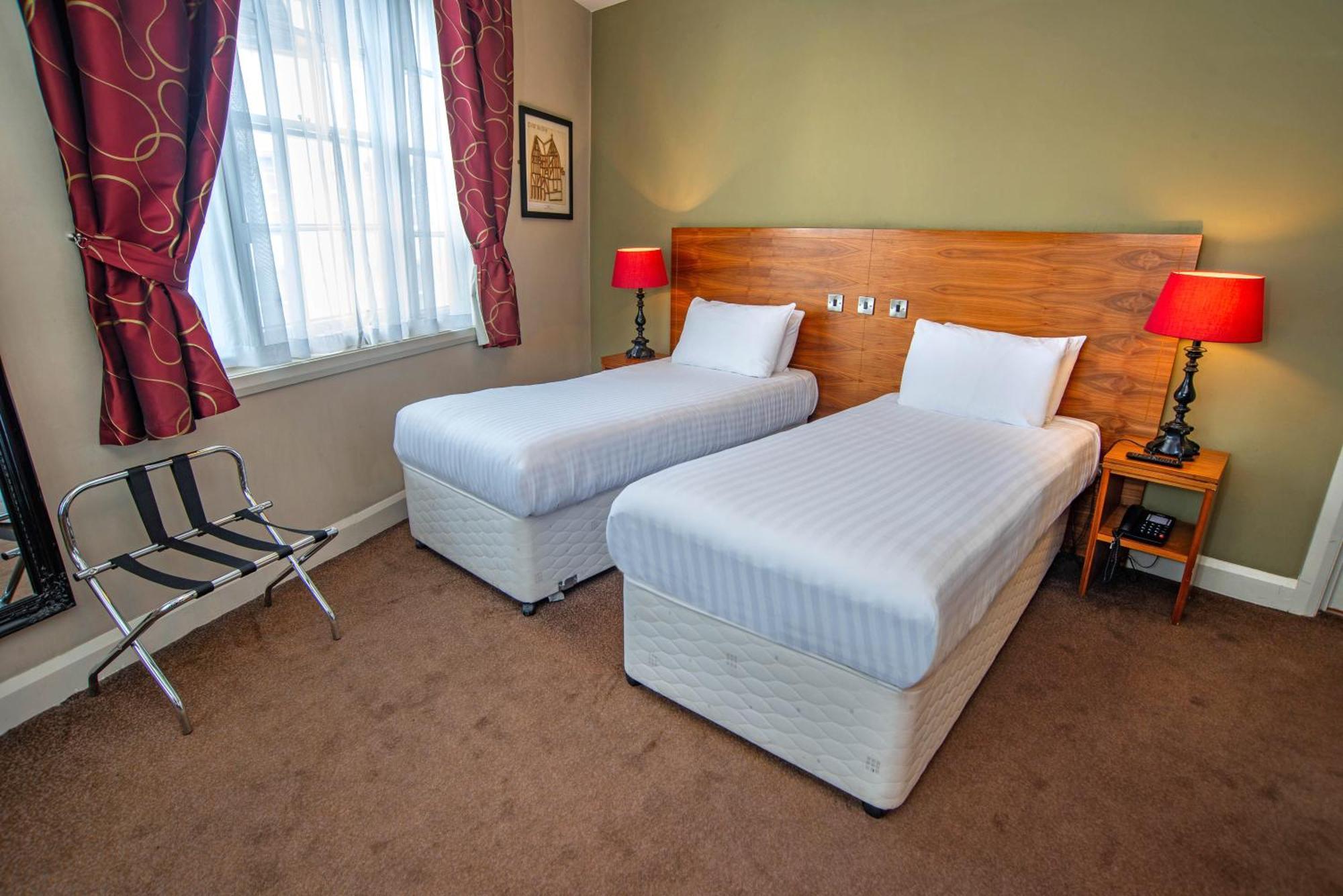 The Shrewsbury Hotel Wetherspoon 외부 사진