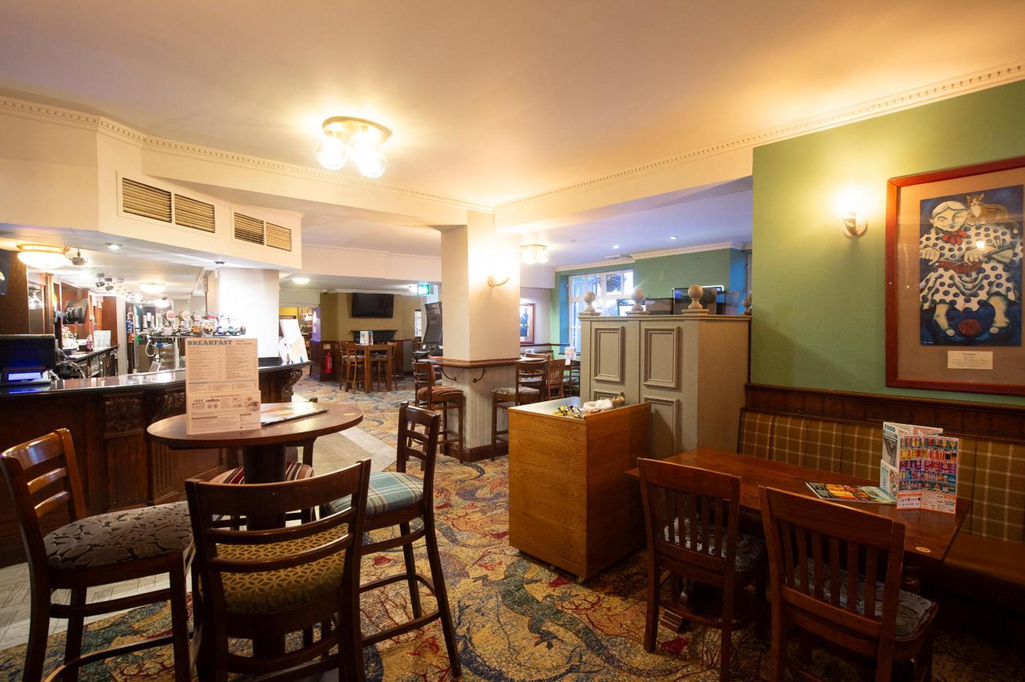 The Shrewsbury Hotel Wetherspoon 외부 사진